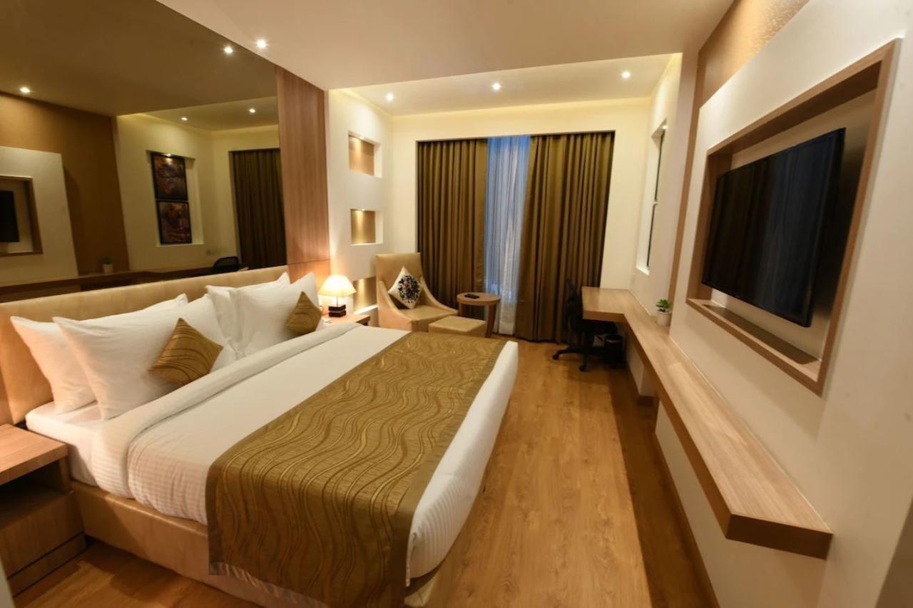 Surestay Plus By Best Western Amritsar Esterno foto