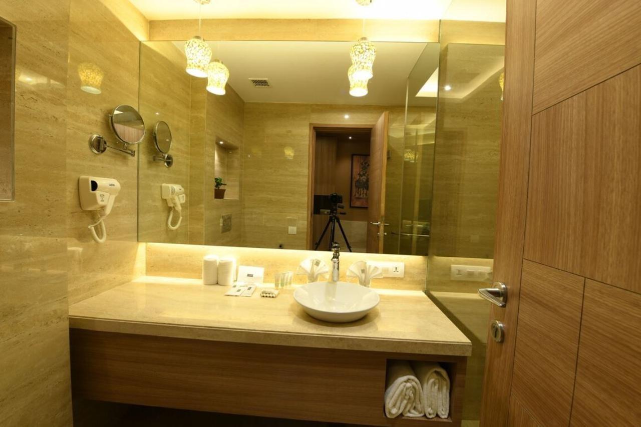 Surestay Plus By Best Western Amritsar Esterno foto