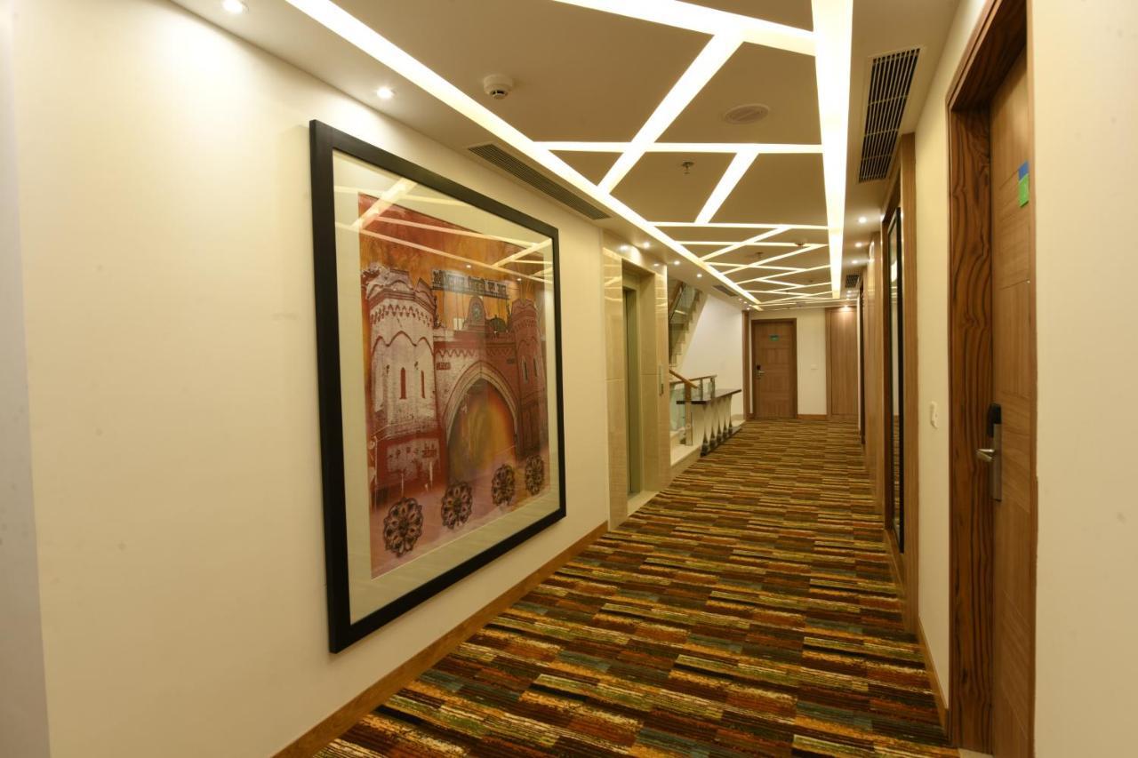Surestay Plus By Best Western Amritsar Esterno foto