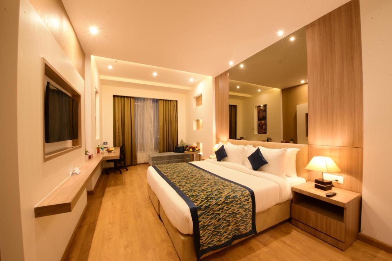 Surestay Plus By Best Western Amritsar Esterno foto
